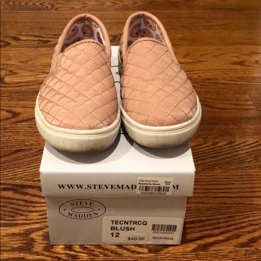 Steve Madden girls sneakers light pink
